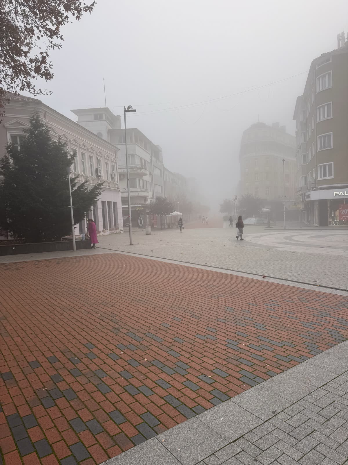 Original photo of a street in Varna